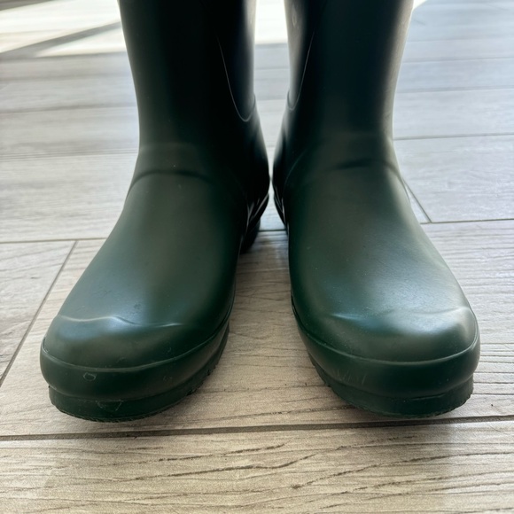 HUNTER Women’s Rainboot size 9 Green - Picture 9 of 16